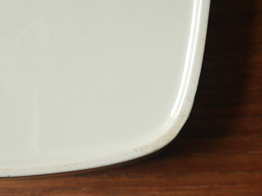 Royal Copenhagen スクエアプレート L〈蝶×パープル〉