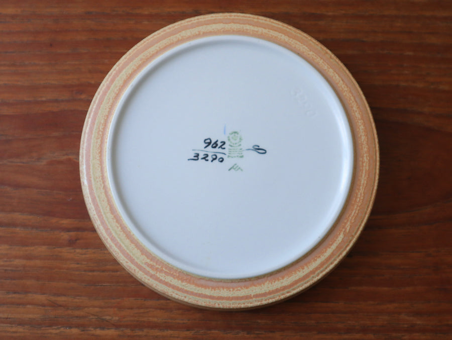 Royal Copenhagen ラウンドプレート M 〈フラワー×ベージュ〉